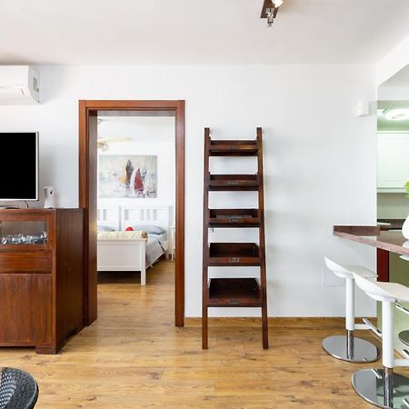 Exclusive Penthouse Playa Las Vistas 4 Close To The Sea And Beach, Aircondition For A Fee, Wifi, Terrace, Heated Pool Playa de las Americas  Esterno foto