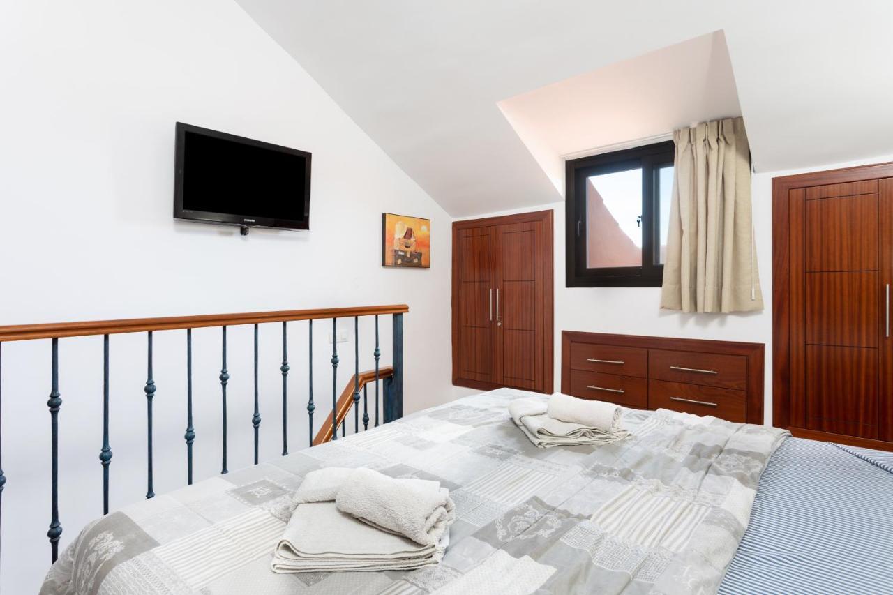 Exclusive Penthouse Playa Las Vistas 4 Close To The Sea And Beach, Aircondition For A Fee, Wifi, Terrace, Heated Pool Playa de las Americas  Esterno foto