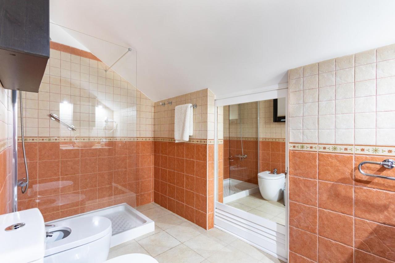 Exclusive Penthouse Playa Las Vistas 4 Close To The Sea And Beach, Aircondition For A Fee, Wifi, Terrace, Heated Pool Playa de las Americas  Esterno foto
