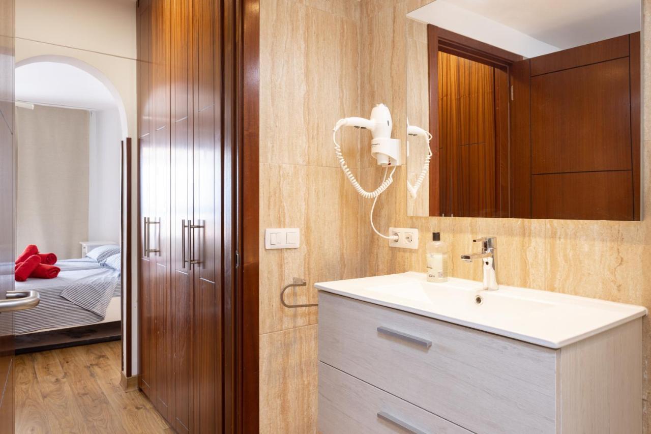 Exclusive Penthouse Playa Las Vistas 4 Close To The Sea And Beach, Aircondition For A Fee, Wifi, Terrace, Heated Pool Playa de las Americas  Esterno foto