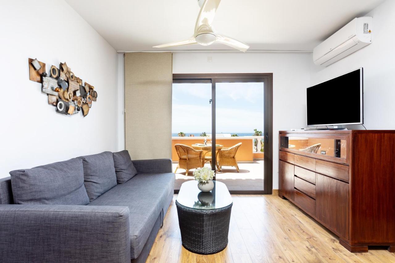 Exclusive Penthouse Playa Las Vistas 4 Close To The Sea And Beach, Aircondition For A Fee, Wifi, Terrace, Heated Pool Playa de las Americas  Esterno foto
