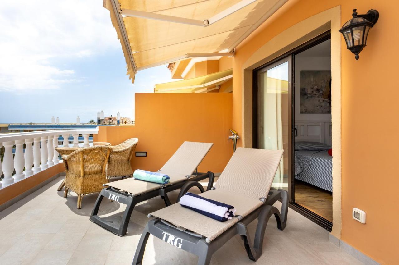 Exclusive Penthouse Playa Las Vistas 4 Close To The Sea And Beach, Aircondition For A Fee, Wifi, Terrace, Heated Pool Playa de las Americas  Esterno foto